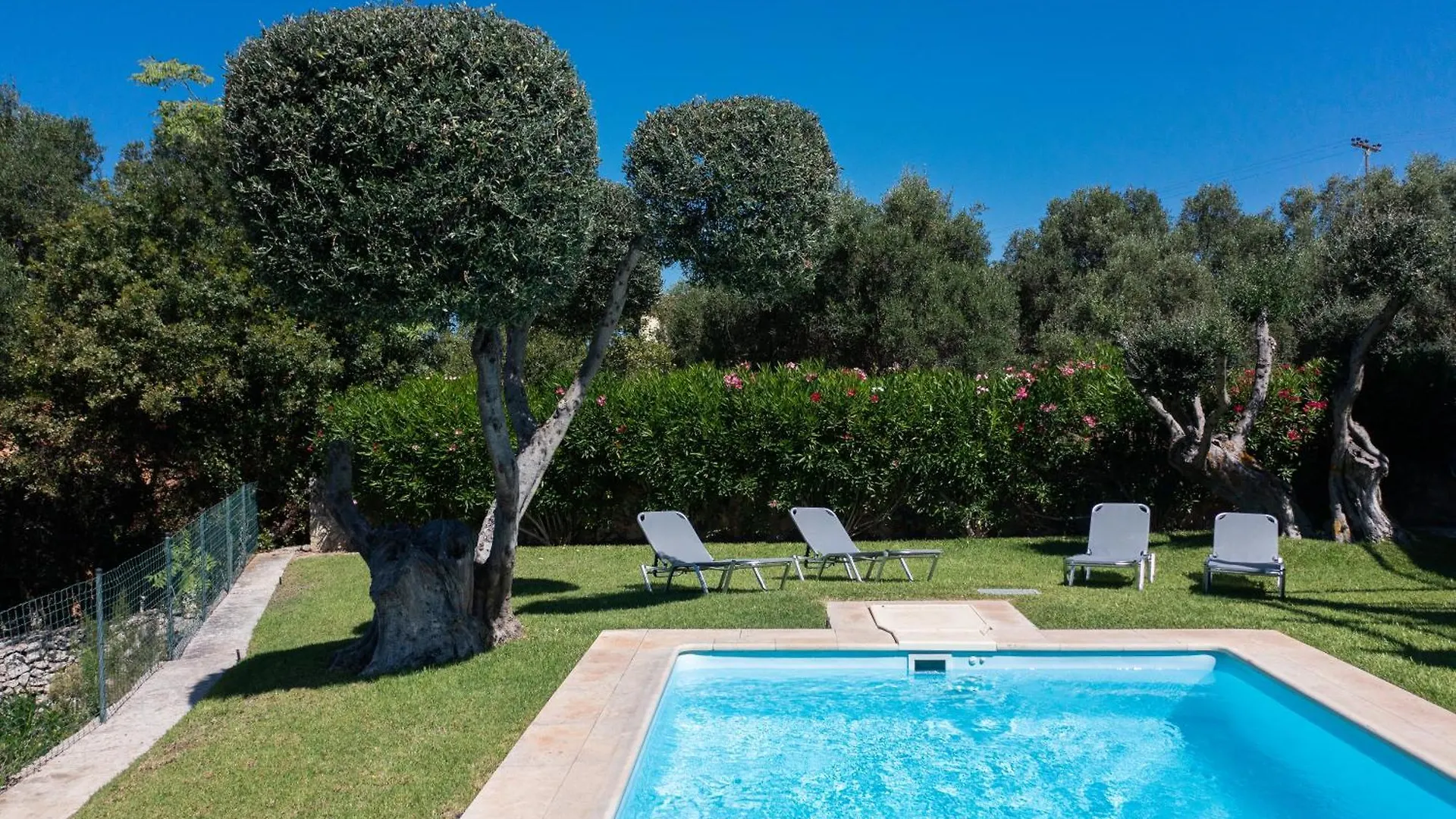 ארגוסטולי Villa Metaxata